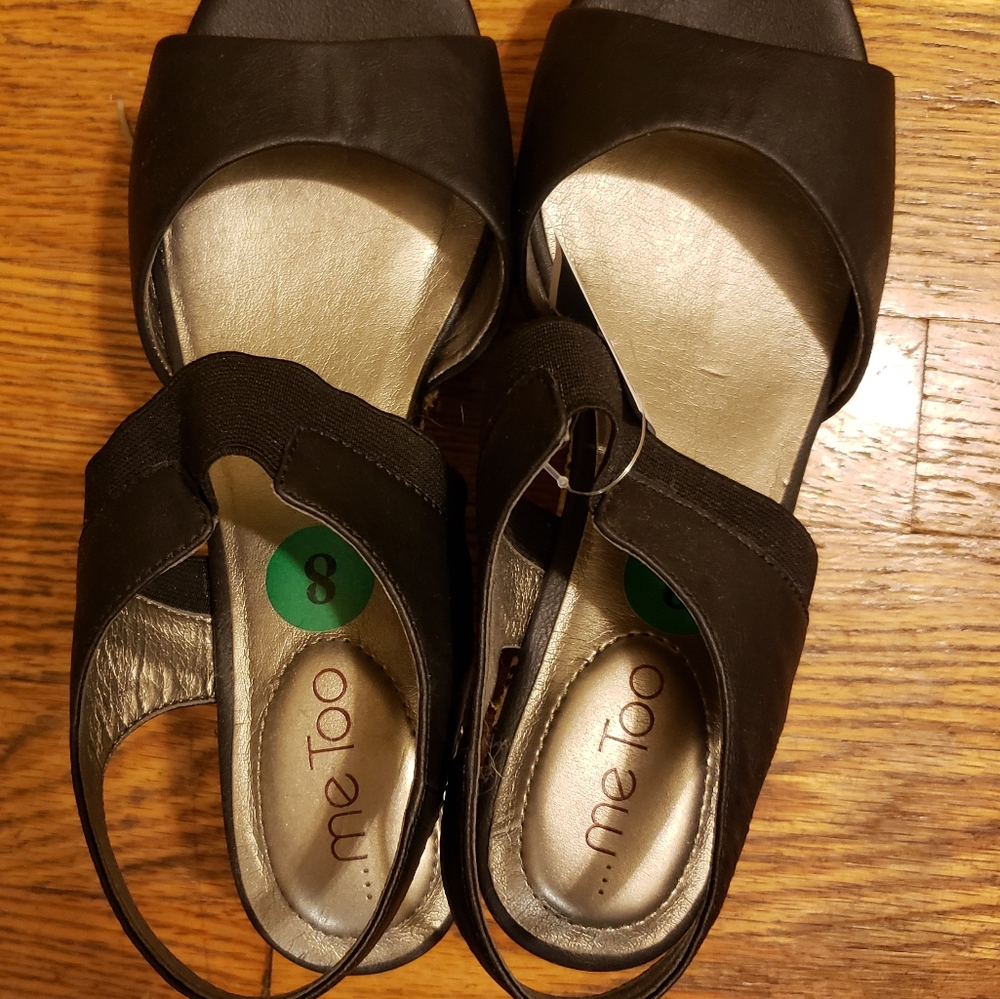 me too size 8 wedge sandals